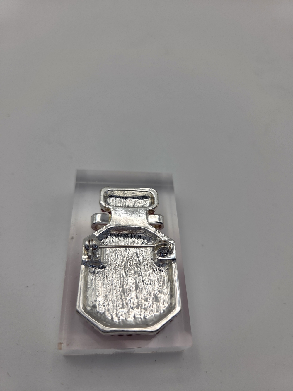 Victoria's Secret Bombshell Pink Crystal Perfume Bottle Pin Limited Edition - Picture 2 of 2
